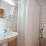 Saga Gæstehus 4*